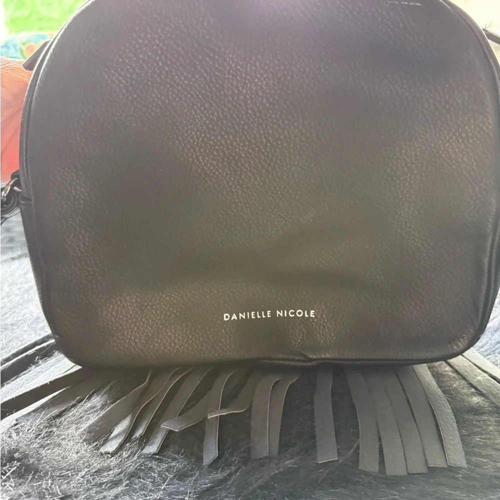 Ursula Bag (Danielle Nicole brand) - Picture 3 of 4